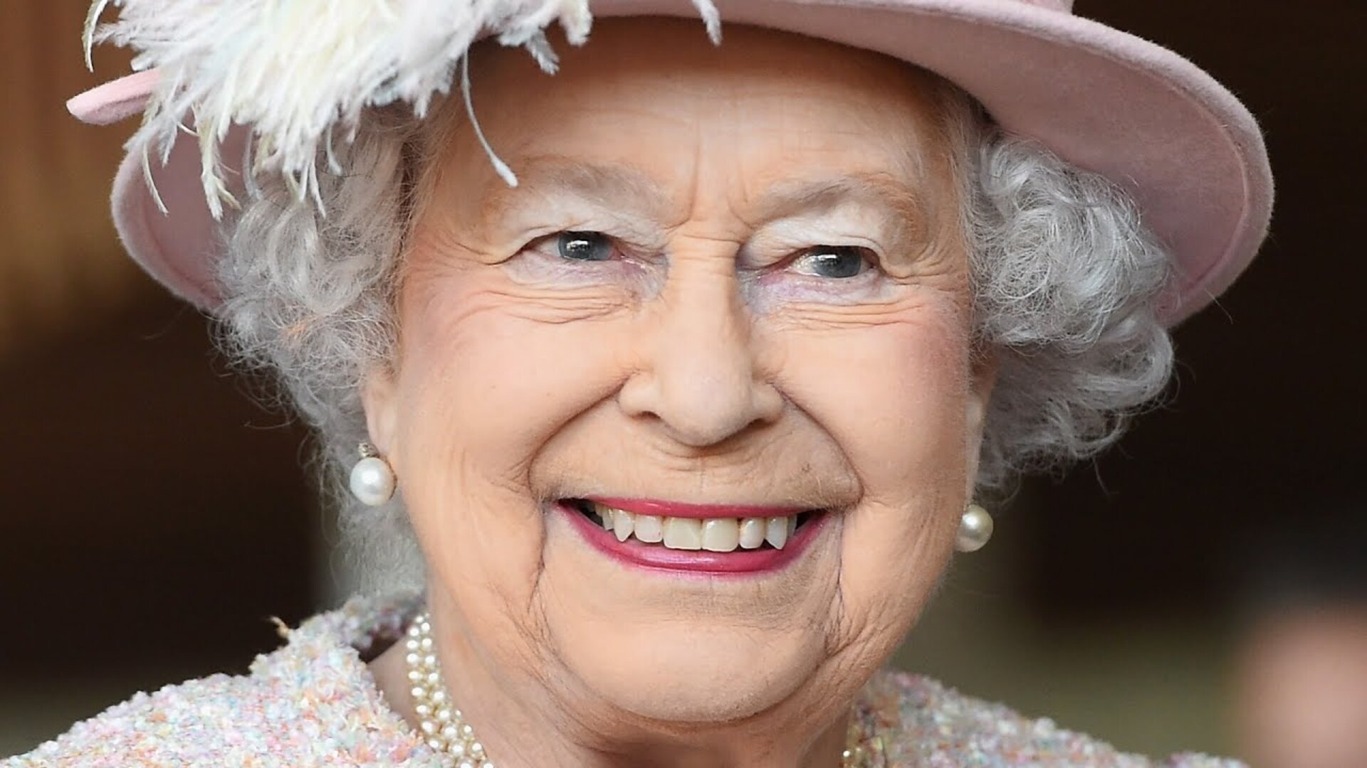 Video thumbnail for Philip And Elizabeth's Death Certificates Had One Major Difference