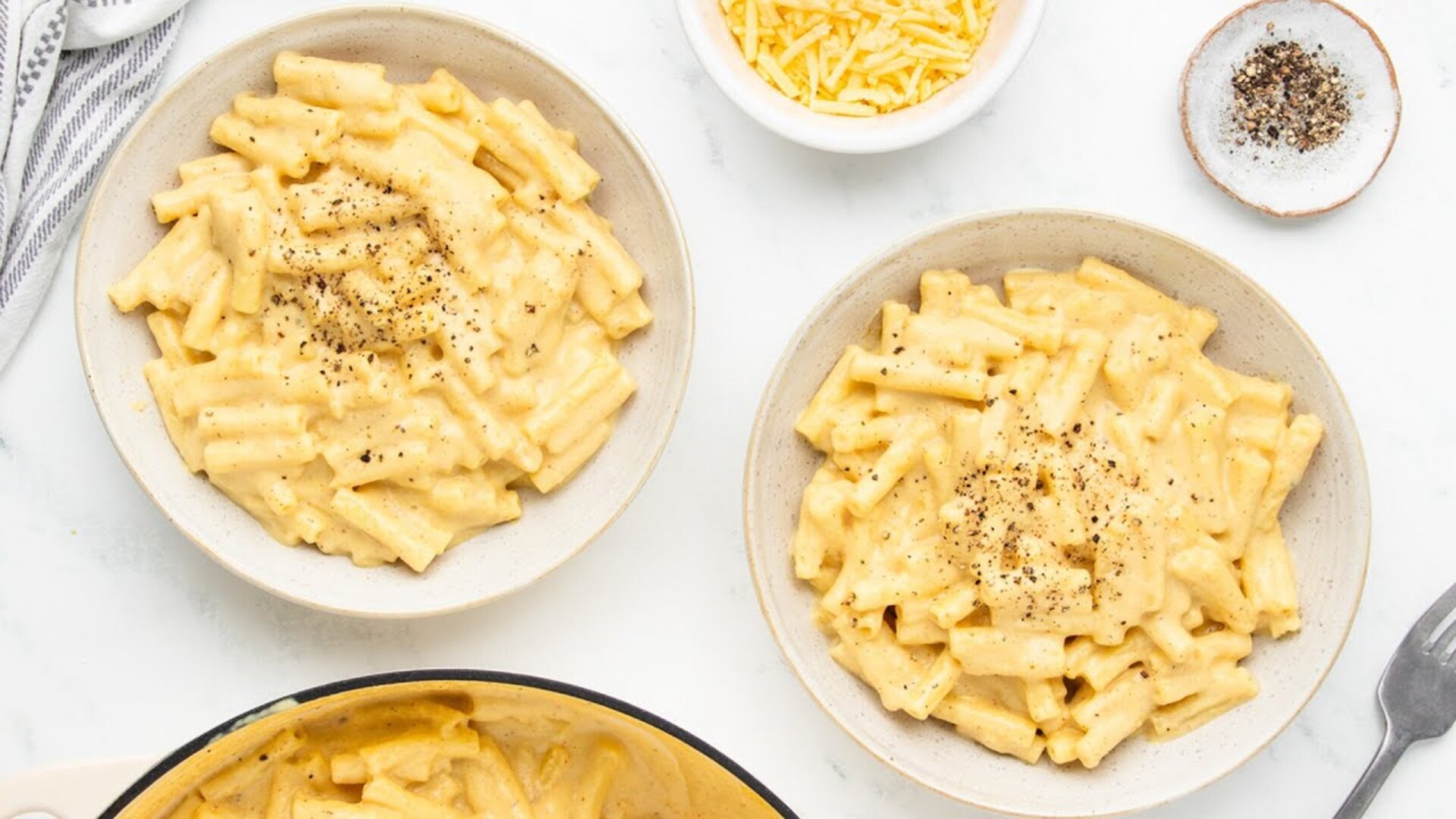 Video thumbnail for Easy Vegan Mac And Cheese Recipe
