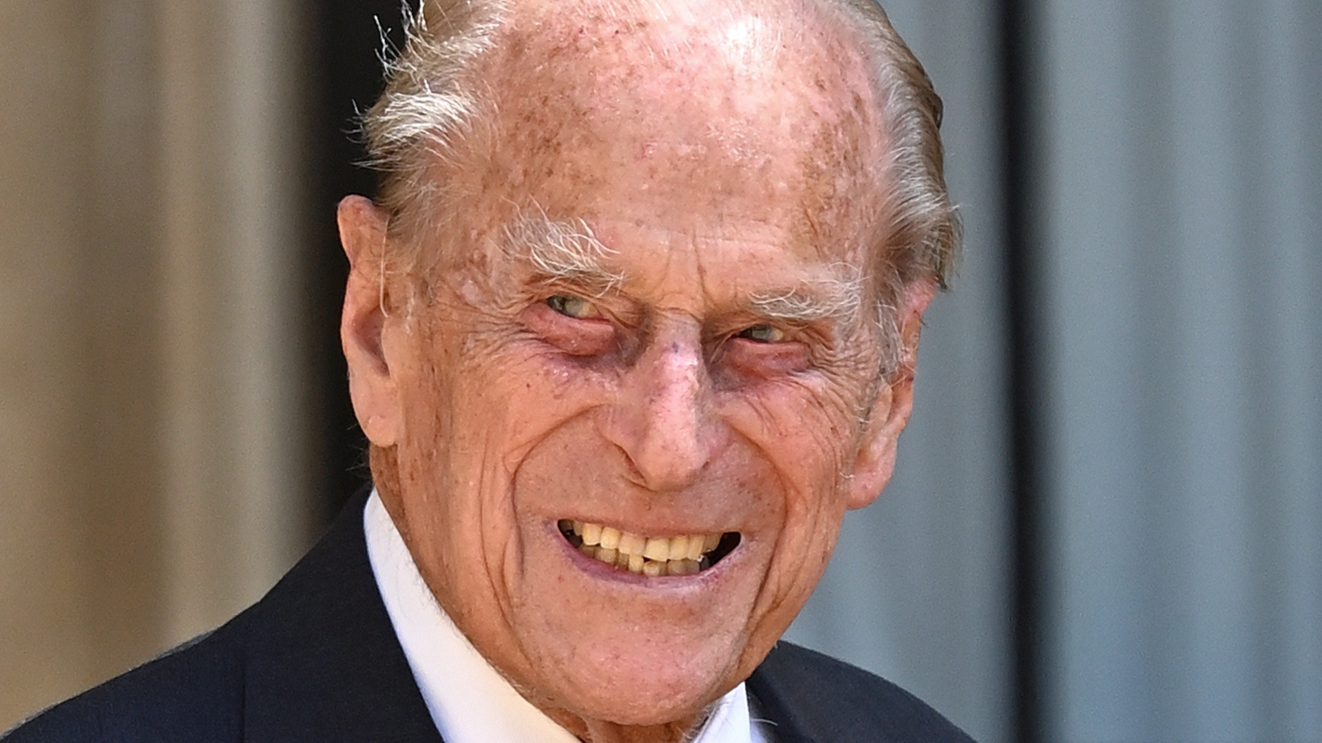 Video thumbnail for Why Didn't Prince Philip Live With The Queen?