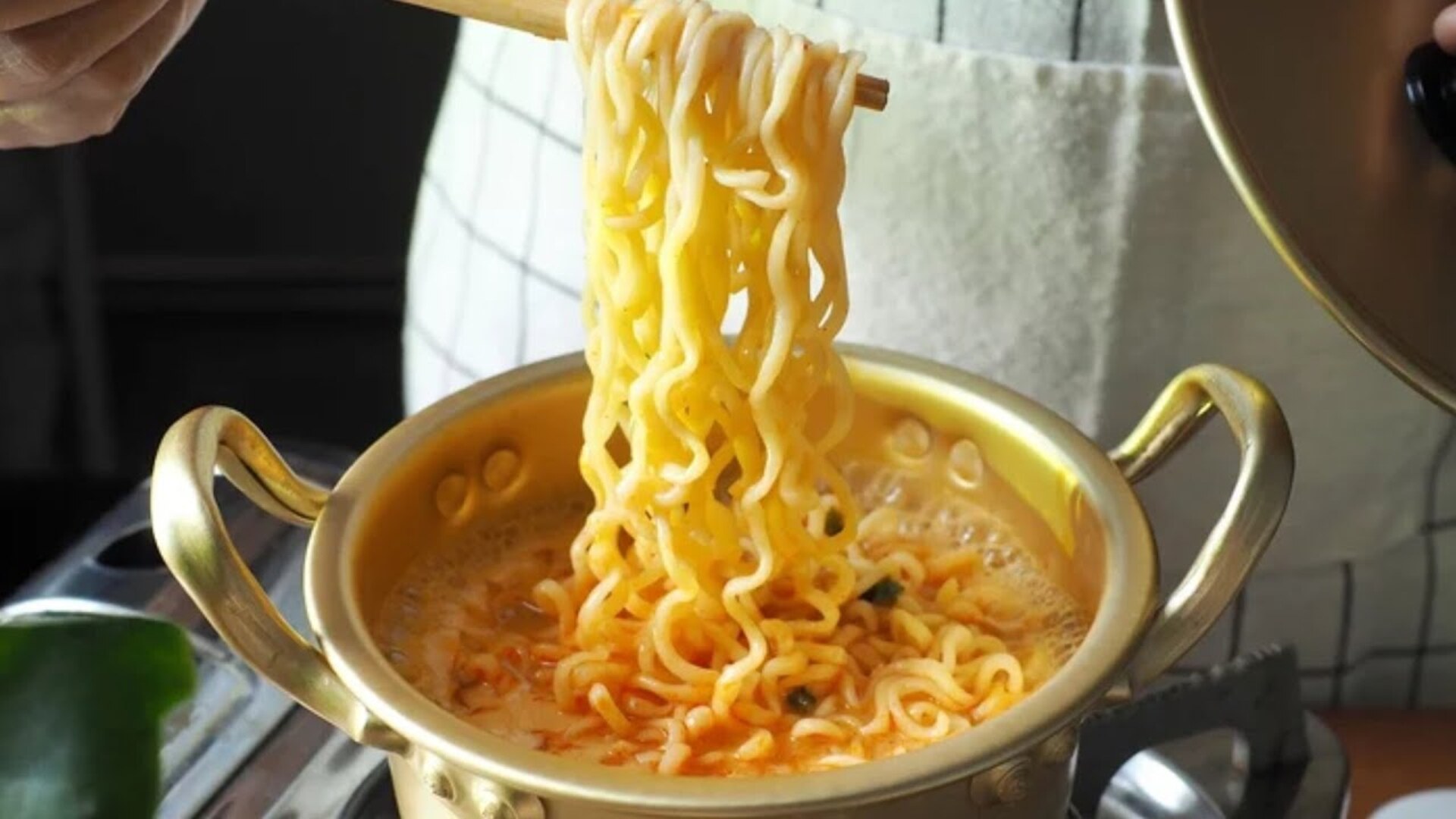 Video thumbnail for Mistakes People Make When Cooking Ramen