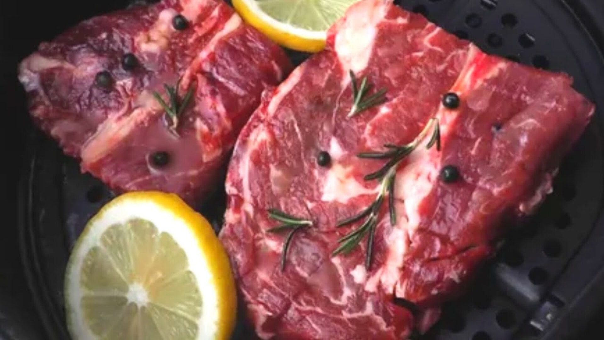 Video thumbnail for Meat You Should And Shouldn't Be Cooking In An Air Fryer