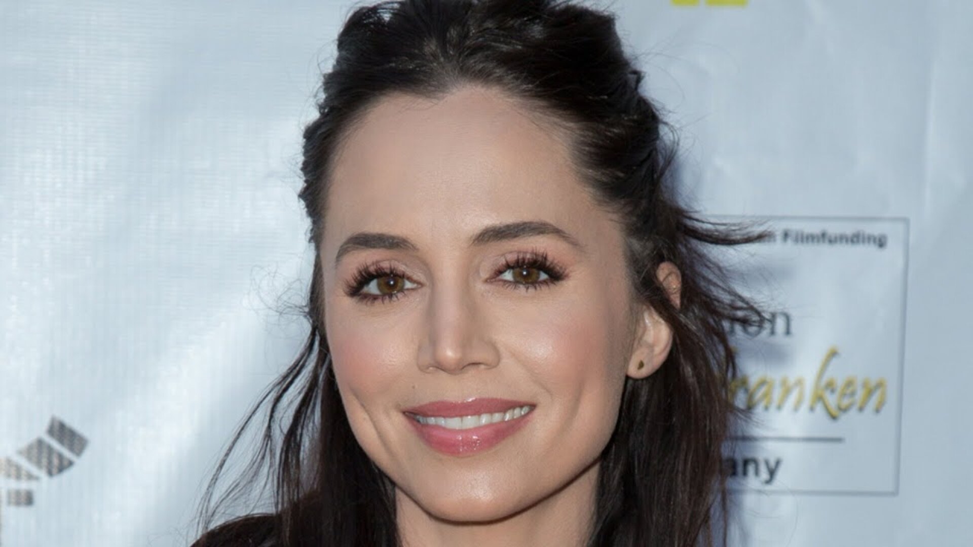 Video thumbnail for What Really Happened To Eliza Dushku