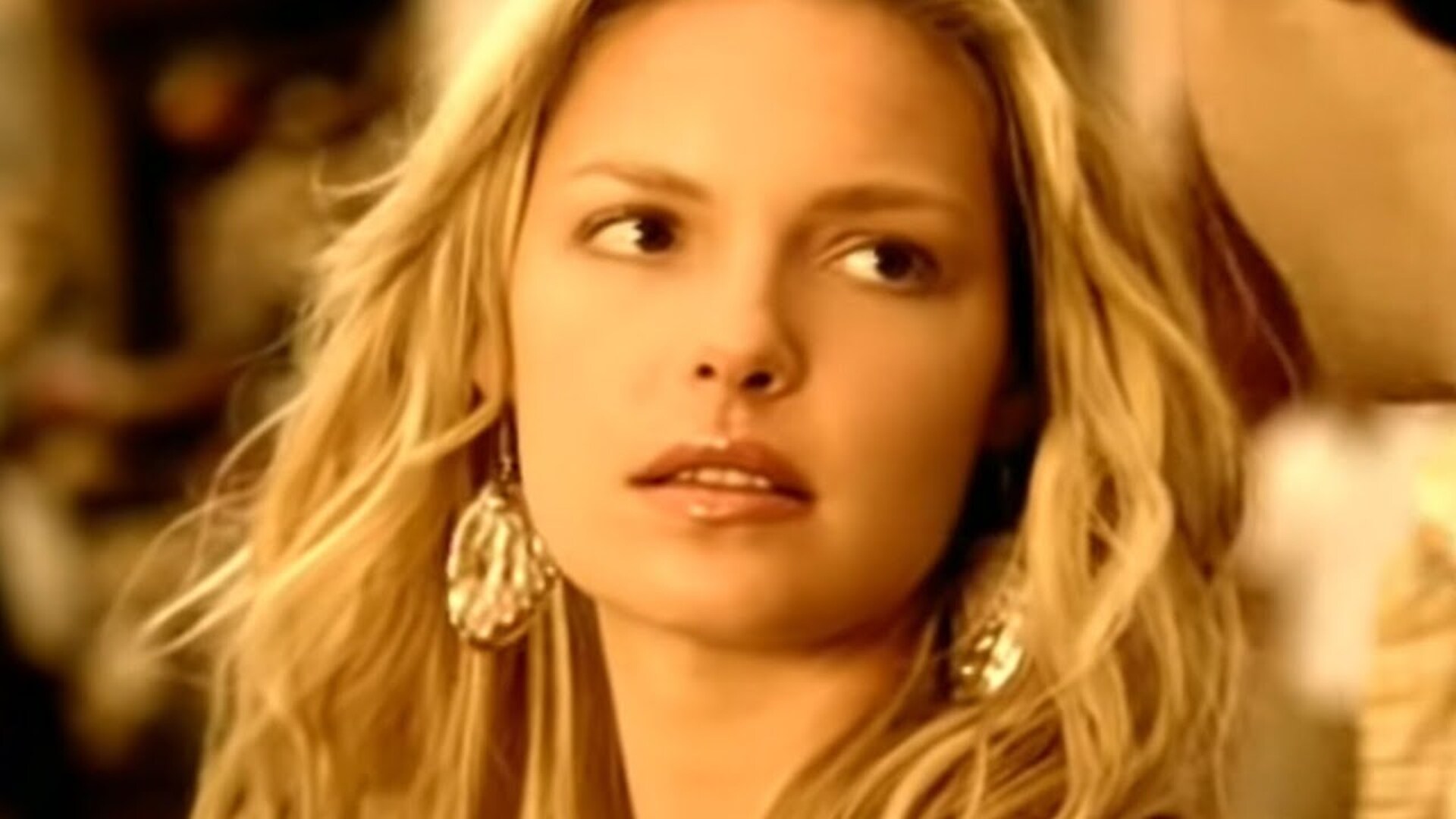 Video thumbnail for Katherine Heigl's Transformation Is Seriously Stunning