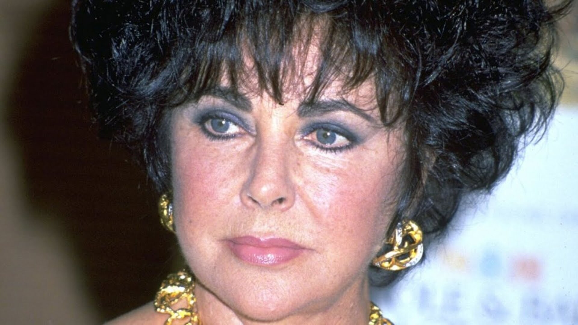 Video thumbnail for Elizabeth Taylor's Grandson Looks Exactly Like The Legend