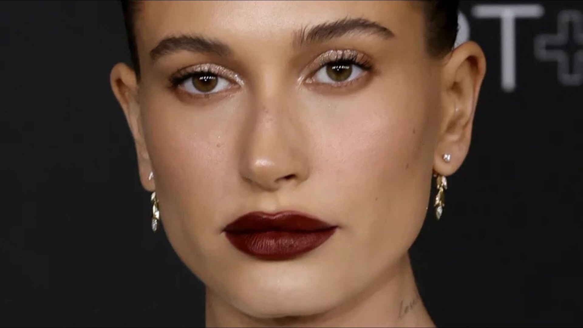 Video thumbnail for Tragic Details About Hailey Bieber