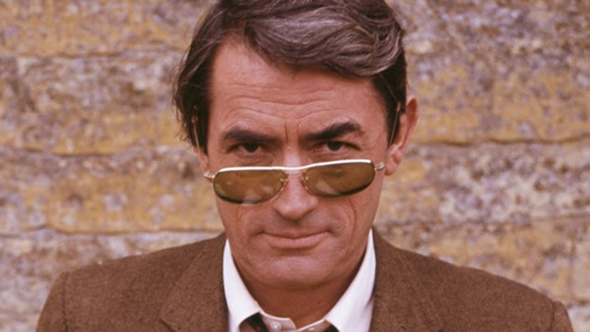 Video thumbnail for Gregory Peck's Grandson Has Grown Up To Be Gorgeous